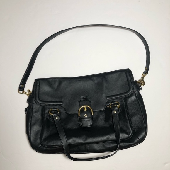 Coach women’s black leather shoulder bag - Picture 7 of 8